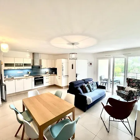 Chic Les Maures * 라론드레모레